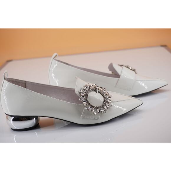 Jeffrey Campbell Viona White Patent Pointy Pump SZ 7 Crystal Buckle Wedding $175 - Picture 11 of 11